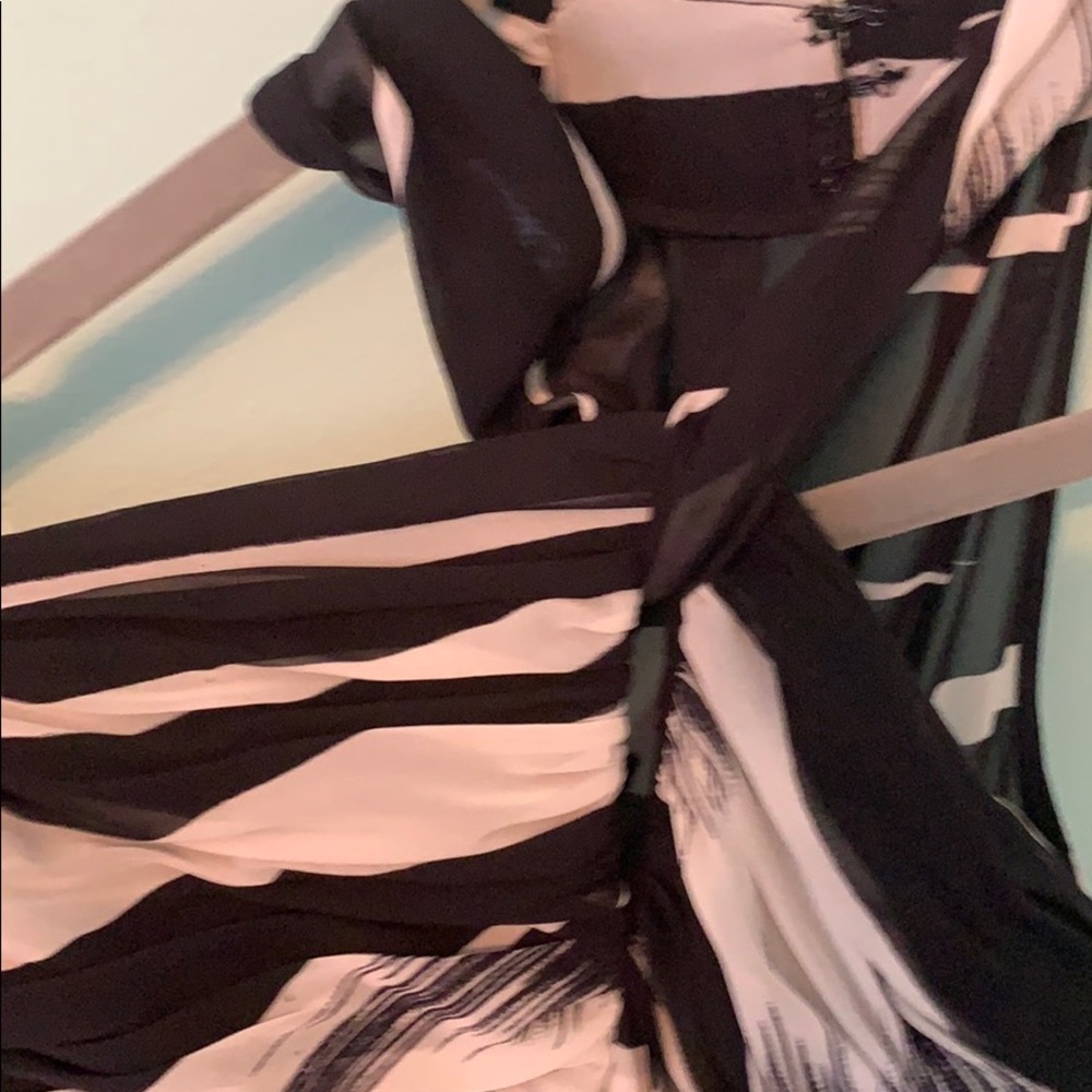 Brand new White House black market flowy dress - Picture 8 of 8